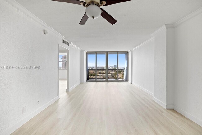Building Photo - 401 69th St