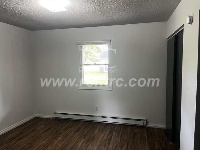 Building Photo - 206-A California-