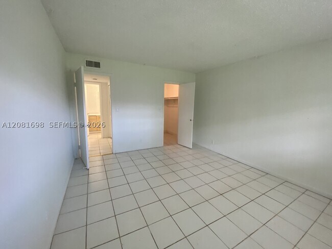 Building Photo - 6505 Winfield Blvd