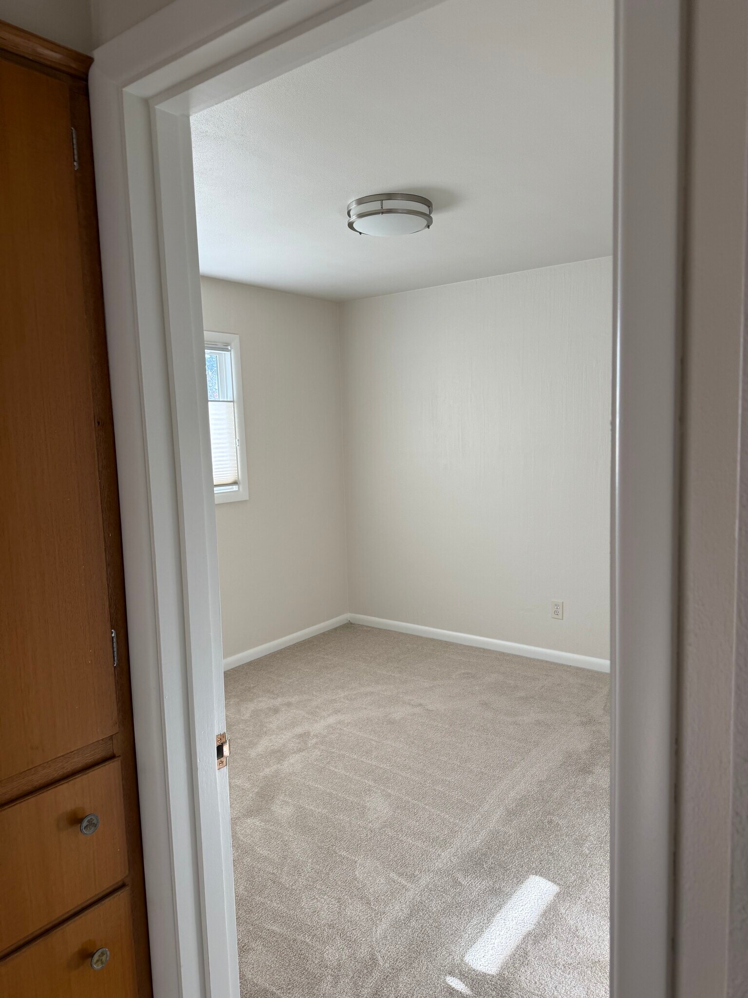 Building Photo - 1514 E Broadway