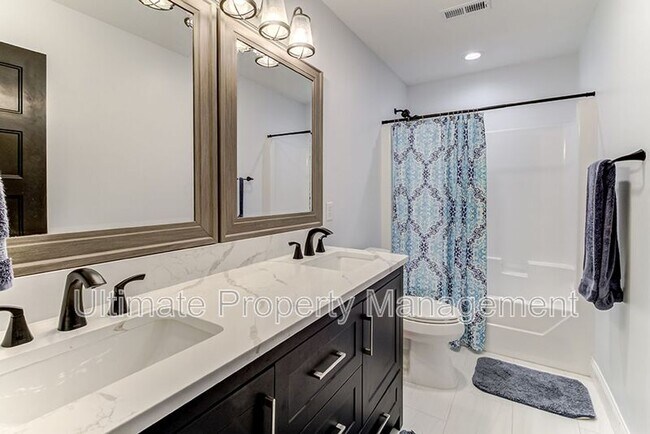 Building Photo - 7022 Cayman Ct