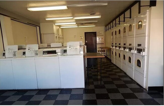 Building Photo - 800 Wayne Ave