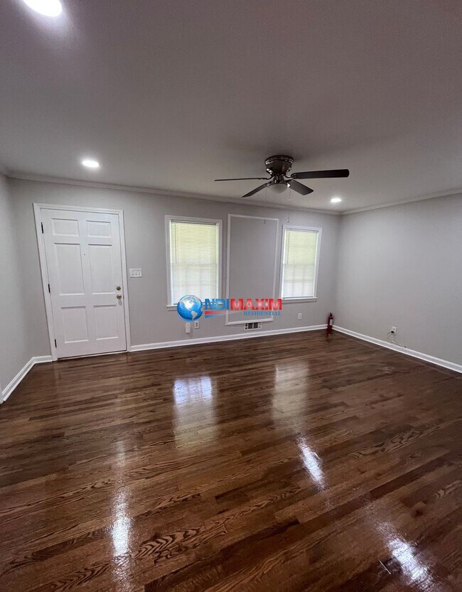 Building Photo - Renovated brick front ranch in Snellville