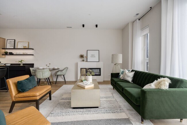 Building Photo - 284 Stonington Dr