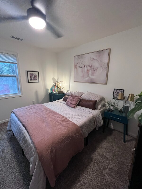 Building Photo - 1200 E 37th St