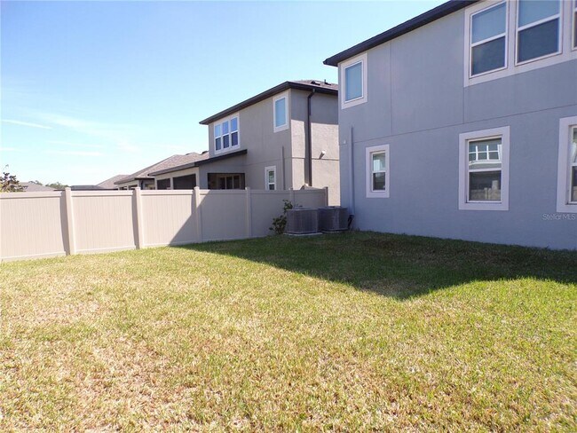 Building Photo - 33251 Sycamore Leaf Dr