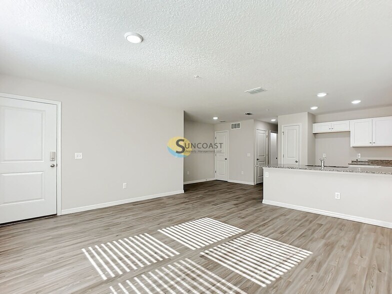 Building Photo - 11486 Oakfield Ct