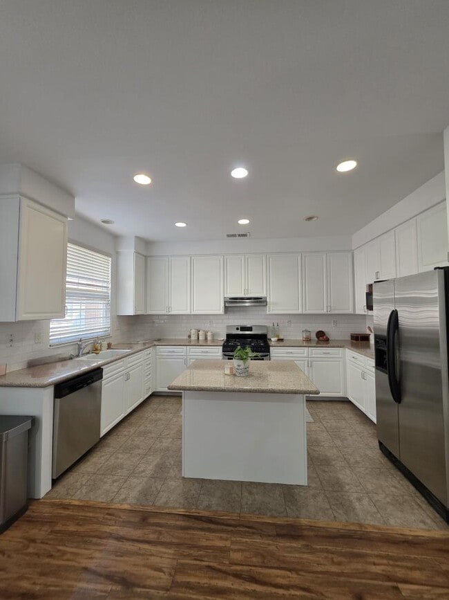 Building Photo - 2681 Corde Terra Cir