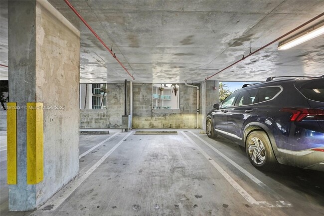 Building Photo - 7910 Harbor Island Dr