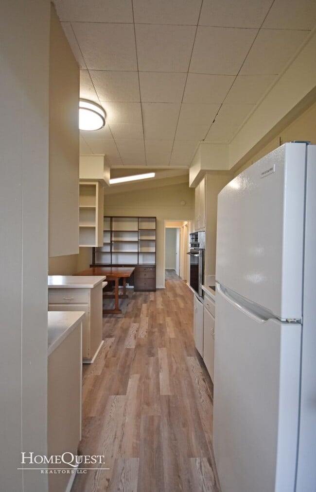 Building Photo - Kaneohe Charm -- 3 bed 1.5 bath SFH -- $3500/mo