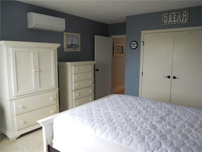 Building Photo - 1302 Capella S