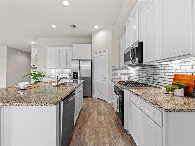 Building Photo - 4919 Bella Danielle Ct