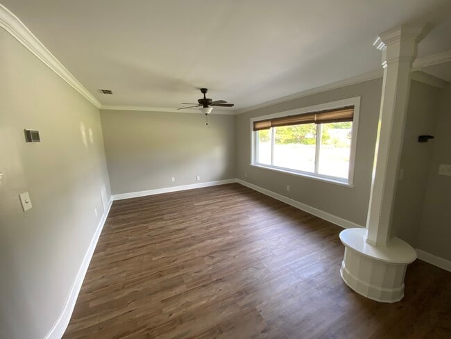 Building Photo - 261 Deltona Blvd