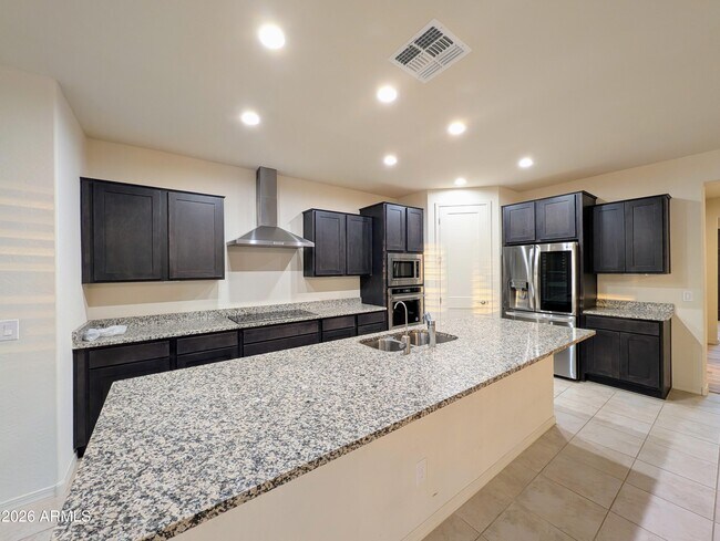 Building Photo - 5902 N 86th Dr