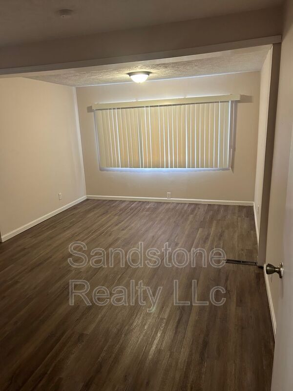 Building Photo - 16775 Libby Rd