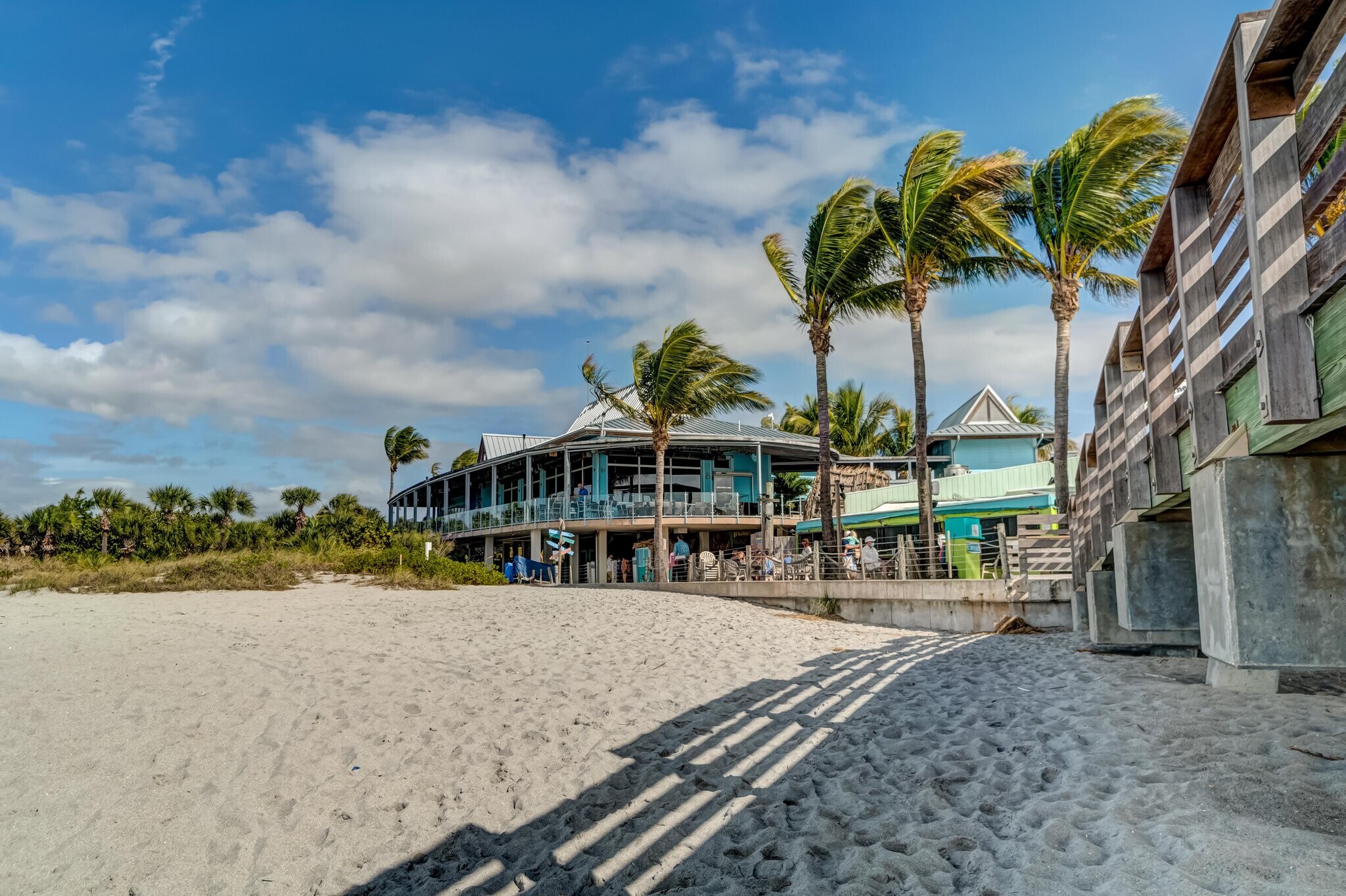 Building Photo - 1555 Tarpon Center Dr
