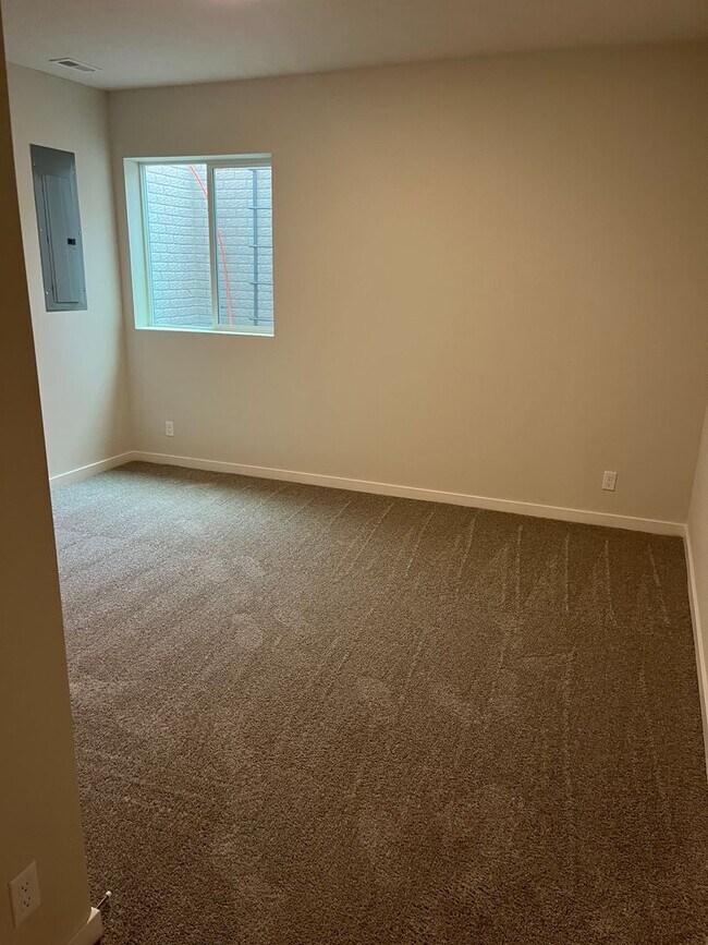 Building Photo - Brand-New Ranch in Papillion | 4BR + Finished Basement + Deck + All-Inclusive Amenities