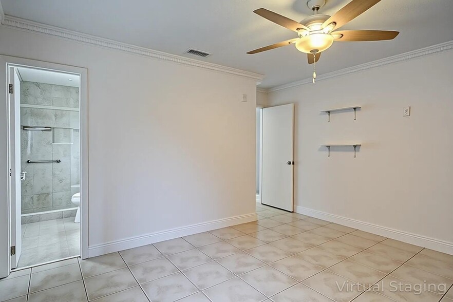 Building Photo - 3929 Kenas St