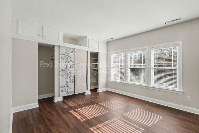 Building Photo - 2330 Bonterra Blvd