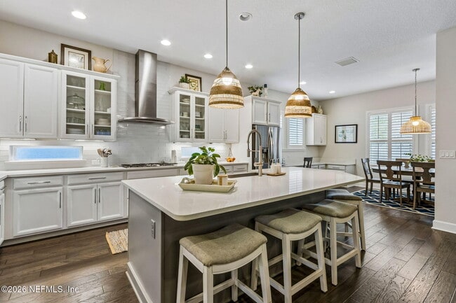 Building Photo - 209 Manor Ln