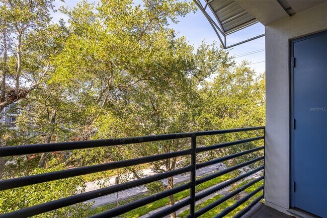 Building Photo - 5008 S MacDill Ave