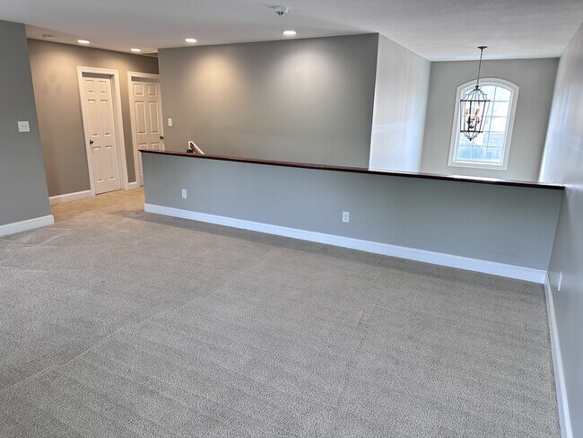 Building Photo - 114 Hills Lorough Loop