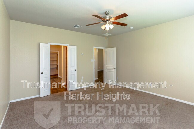 Building Photo - 8121 Iron Gate Dr