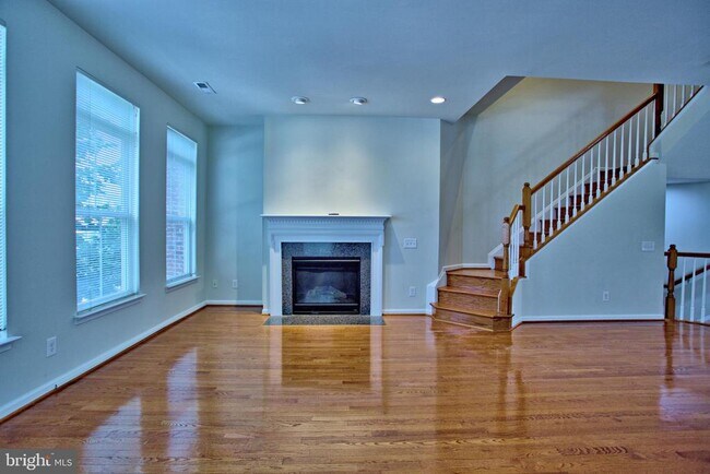 Building Photo - 9612 Stockwell Ln