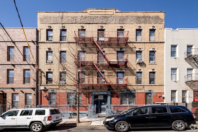 Building Photo - The Stanhope
