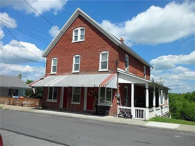 Right Side of Duplex - 409 Pennsylvania Avenue
