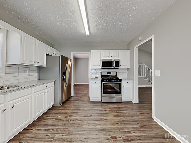 Building Photo - 34 Paradise Way