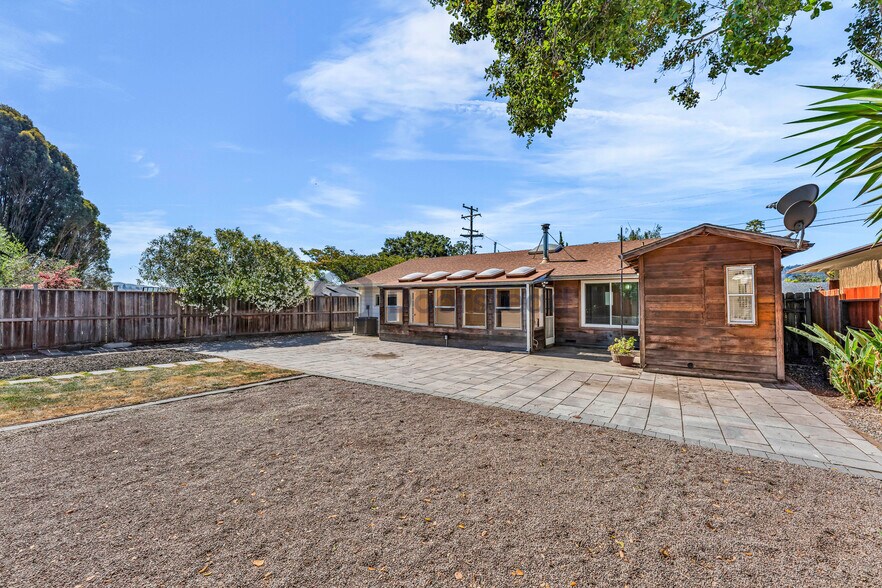 Building Photo - 4533 Utah Dr