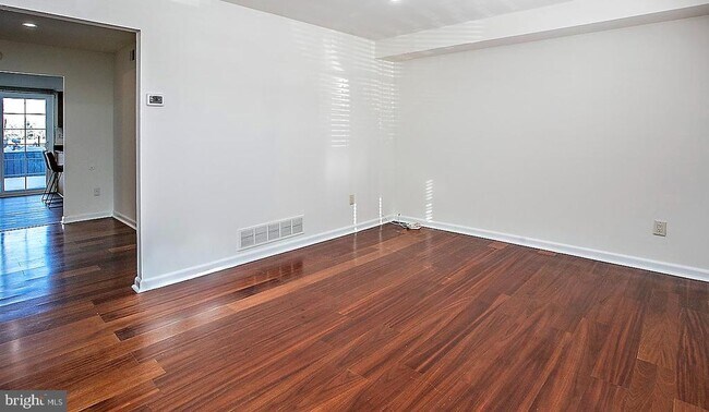 Building Photo - 119 Clemens Ct