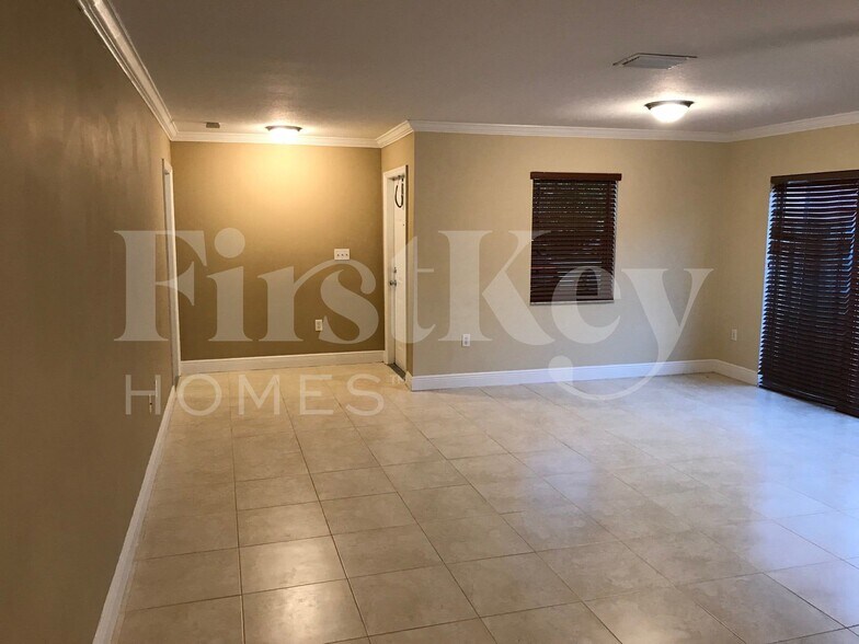 Building Photo - 12827 SW 256th Terrace