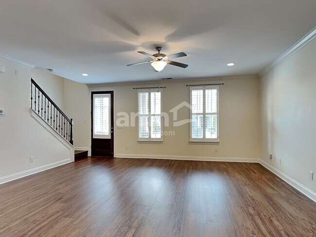 Building Photo - 124 Benjamin Ln