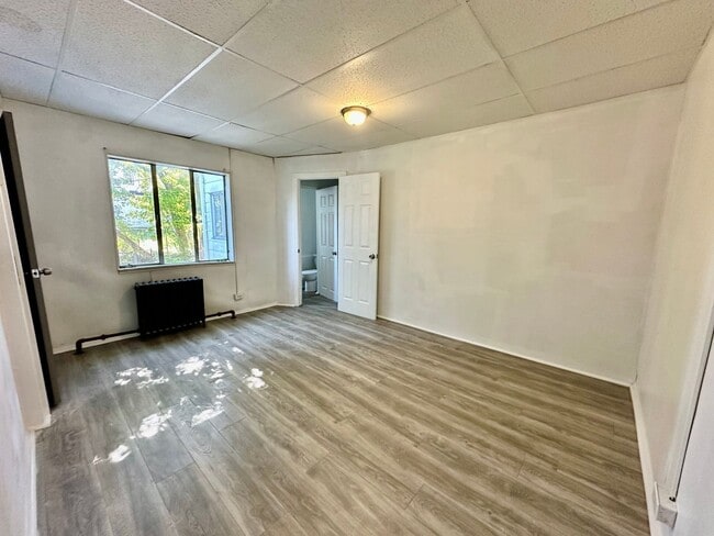 Building Photo - 2330 Eccles St