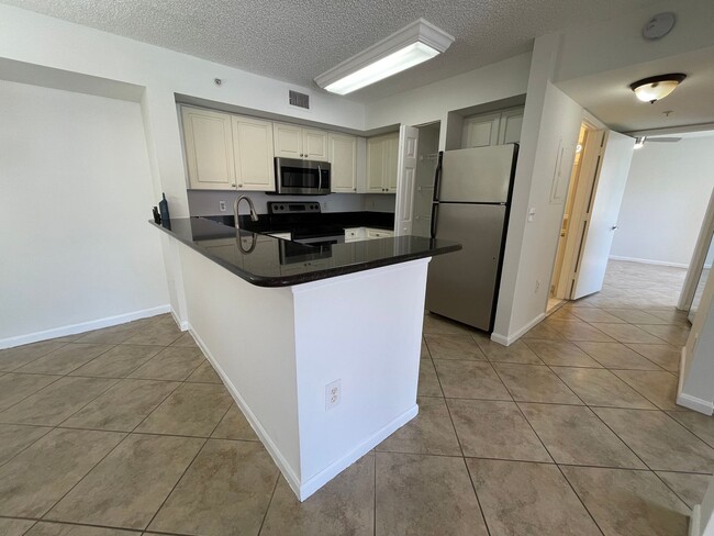 Building Photo - ANNUAL RENTAL - 1ST FLOOR 3 BED / 2 BATH C...