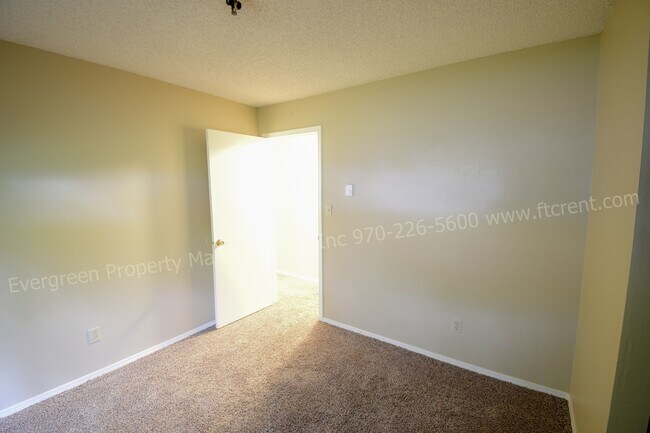 Building Photo - 211 N Shields St