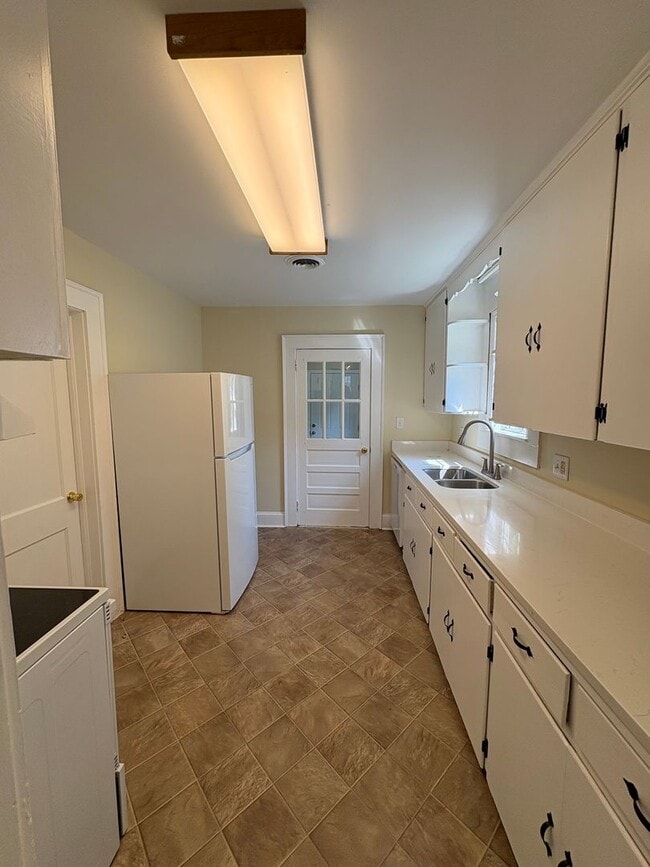 Building Photo - 508 National Ct Dr