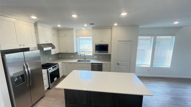 Building Photo - 30310 Tall Fescue Dr