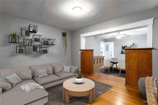 Building Photo - 1431 Hertel Ave