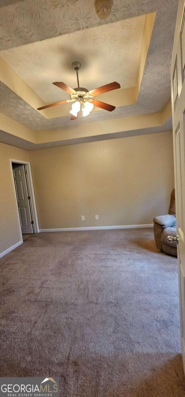 Building Photo - 18 Brookhaven Ct