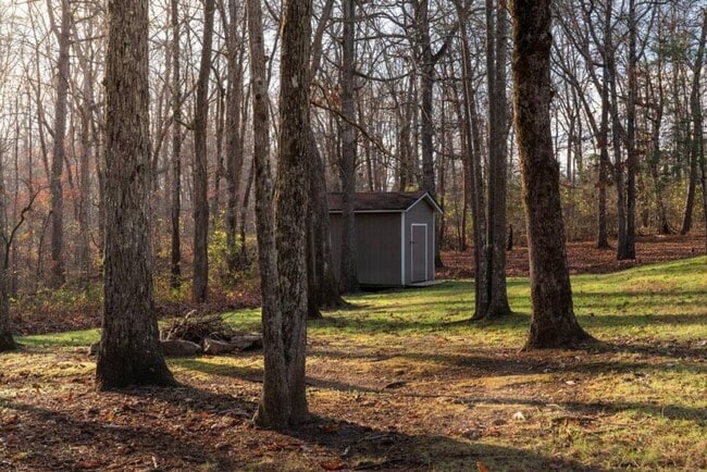 Building Photo - 7206 Sawyer Rd