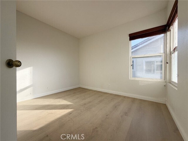 Building Photo - 73 Goldenrod