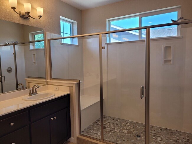 Building Photo - 7601 Dennis Wallace Ln