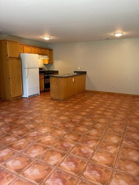 Building Photo - 24002 Wedgewood Cir