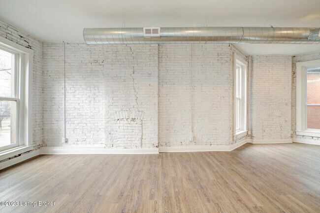 Building Photo - 1105 S 1st St