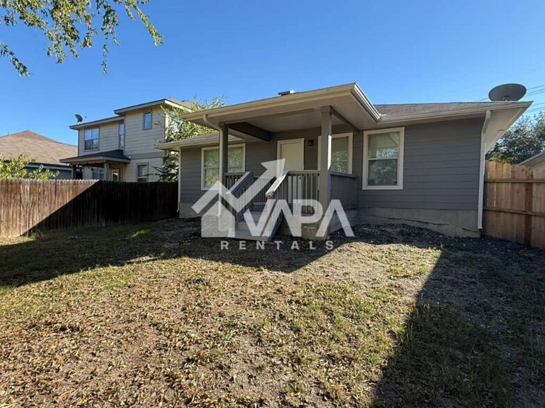 Building Photo - 9159 Everton