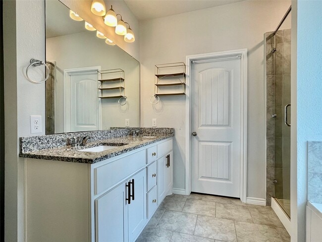 Building Photo - 1916 Thorndyke Ln