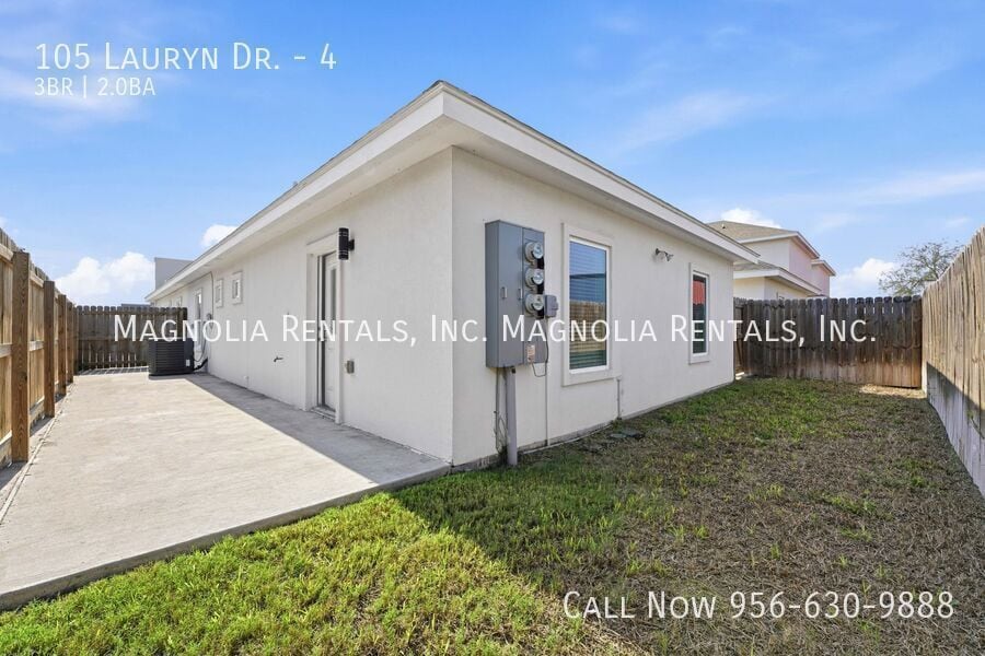 Building Photo - 105 Lauryn Dr